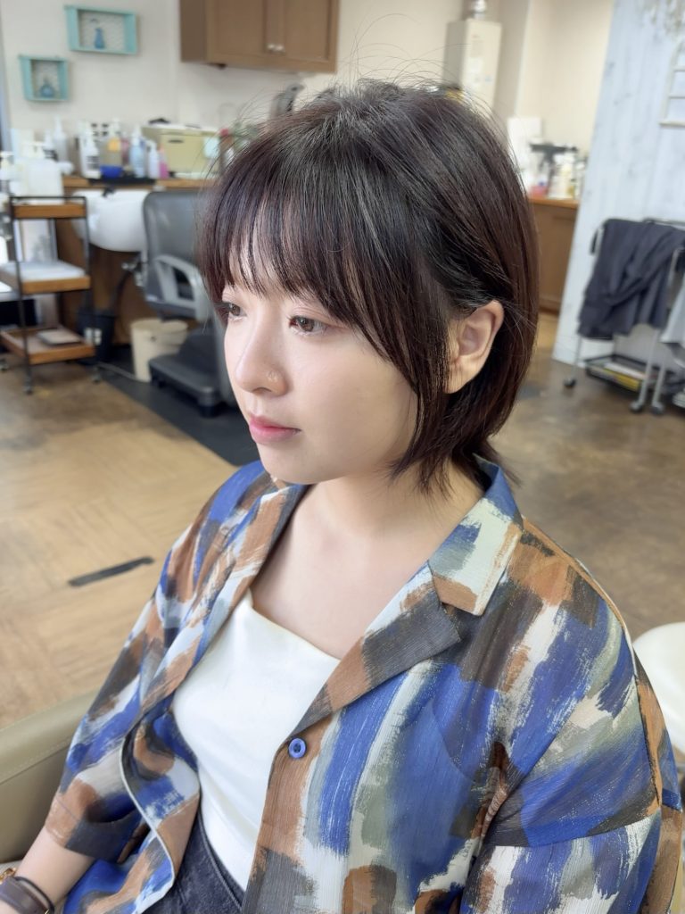 立川　大人可愛い　ショートウルフ　正面からのスタイル