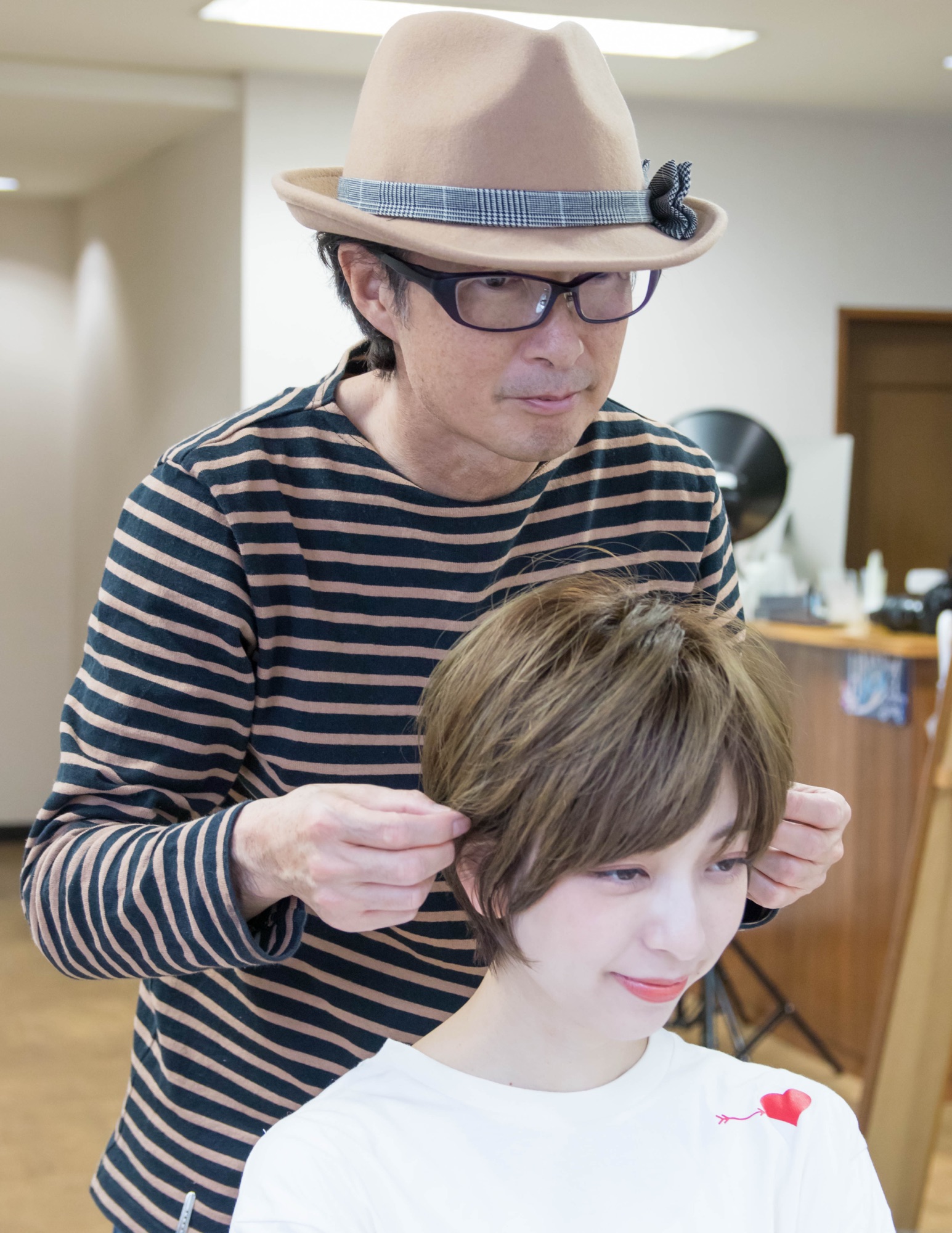 染谷がカウンセリングしている写真