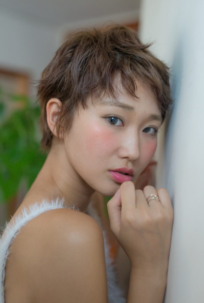 ベリーショートでもフェミニンにできます。